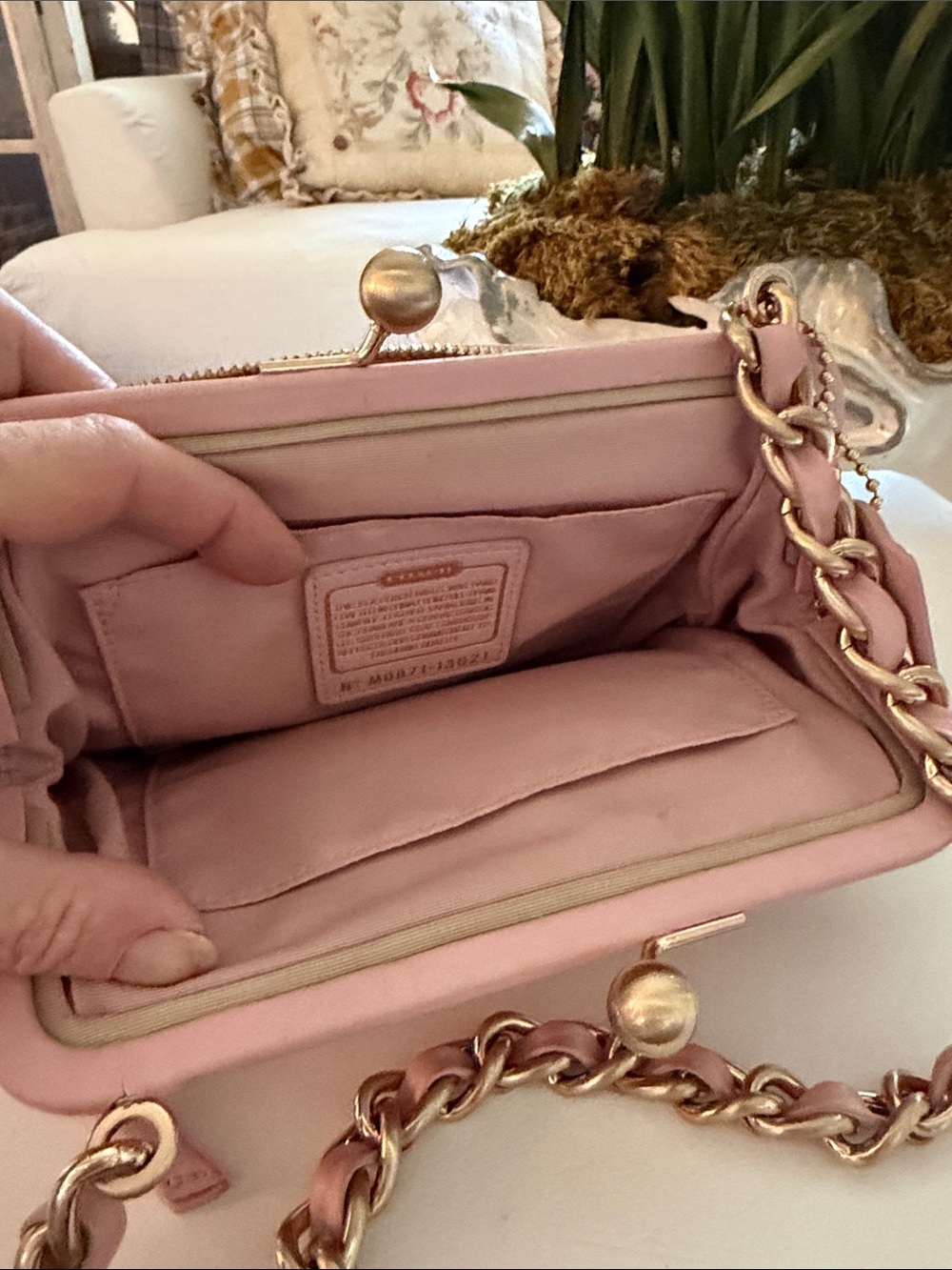 Coach Blush Pink Kiss-Lock Chain Shoulder Mini Bag - Picture 4 of 6